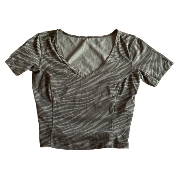 lululemon athletica Tops - Lululemon Align Short Sleeve Animal Print Top Black and Gray 6